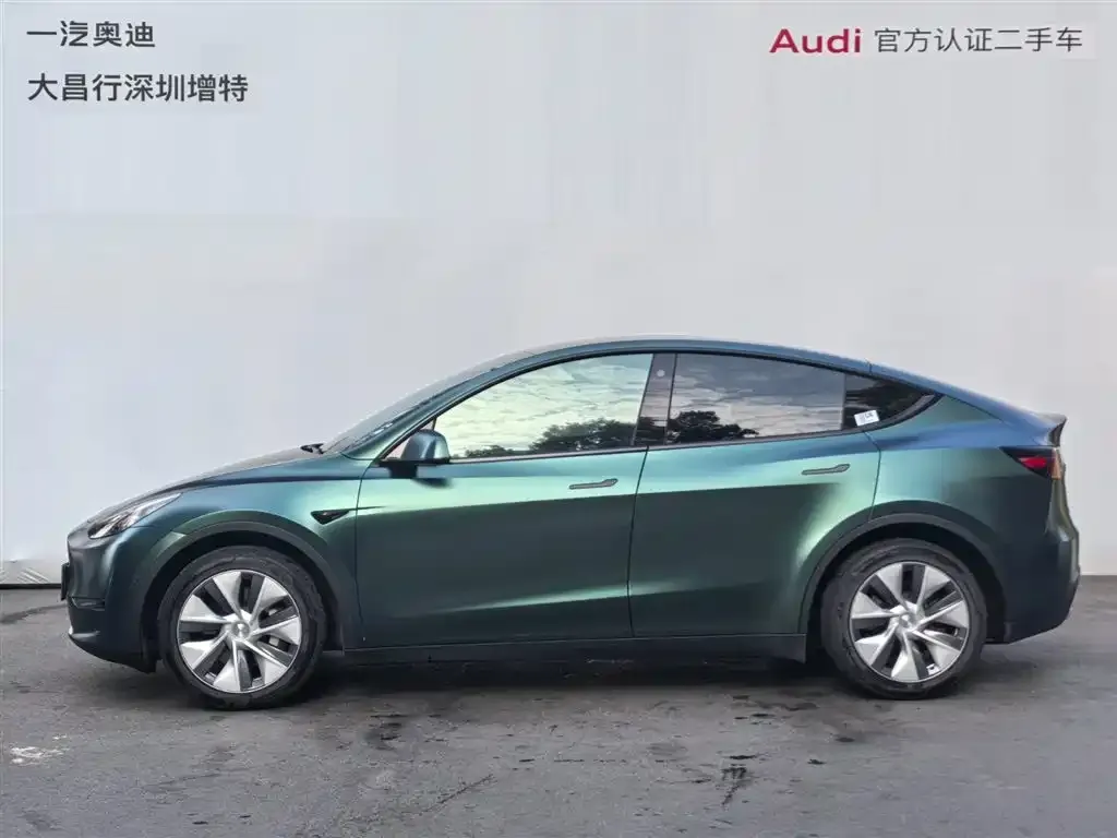 Tesla Model Y 2023 из CN, фото 3