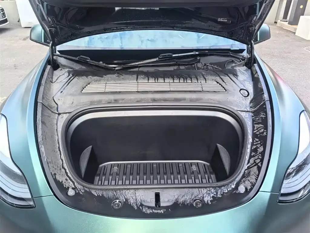Tesla Model Y 2023 из CN, фото 9