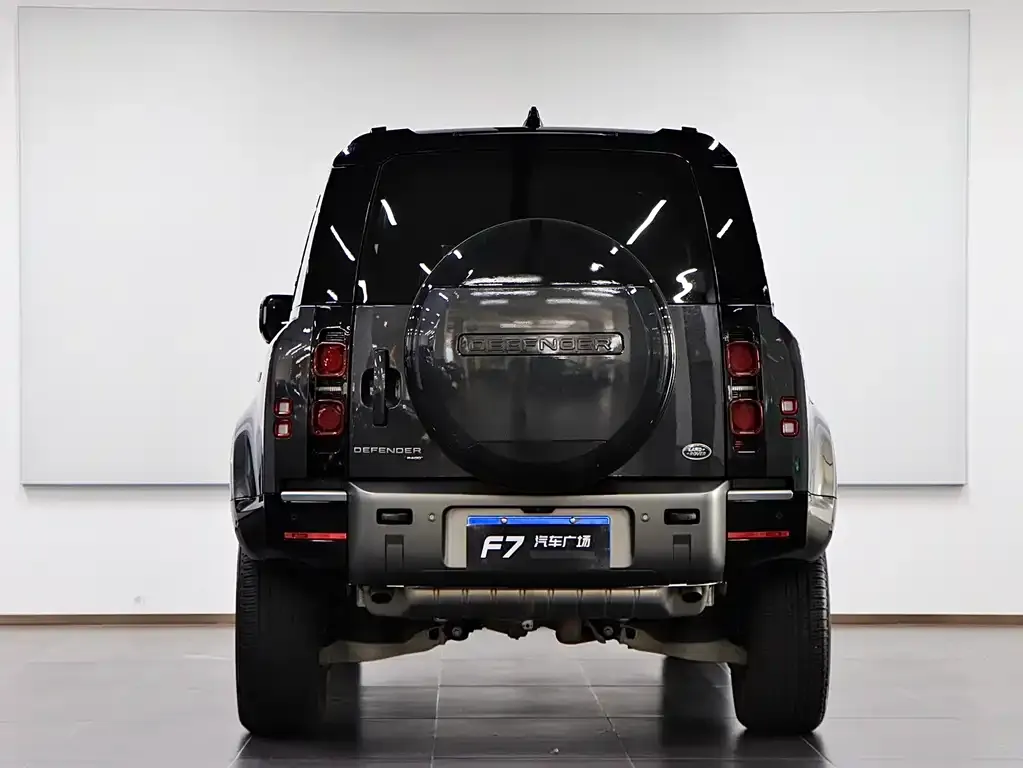 Land Rover Defender 2023 из CN, фото 2