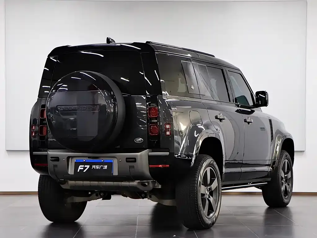 Land Rover Defender 2023 из CN, фото 9