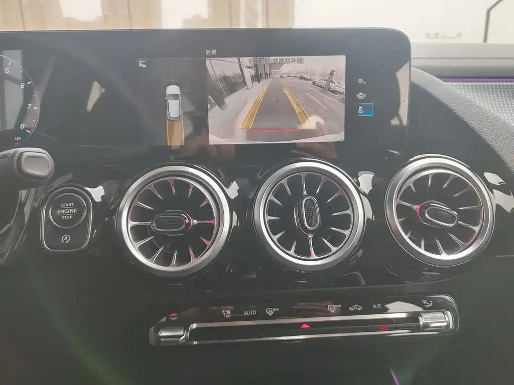 Mercedes-Benz GLA 2023 из CN, фото 2