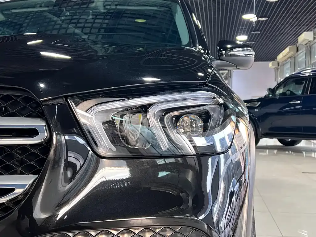Mercedes-Benz GLE — фото 6