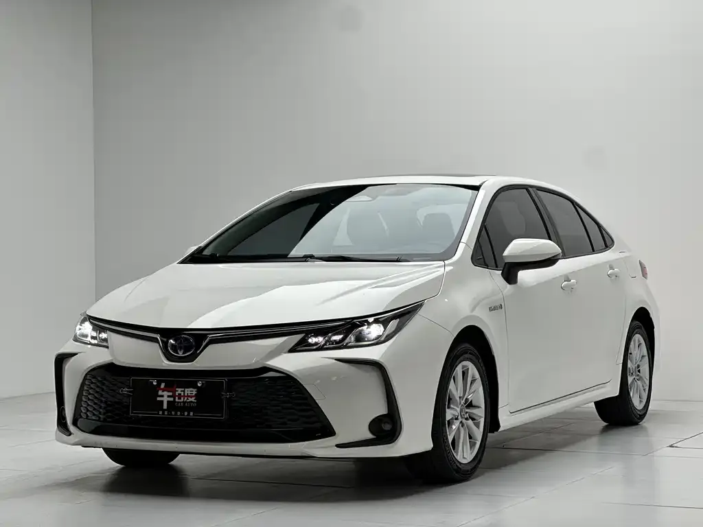 Toyota Corolla 2024 из CN, фото 1