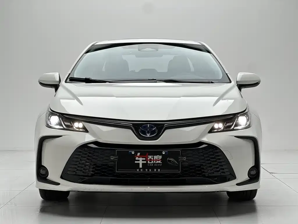 Toyota Corolla 2024 из CN, фото 2