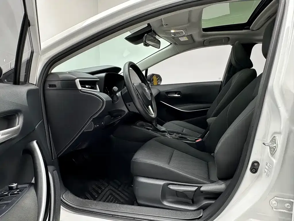 Toyota Corolla 2024 из CN, фото 6