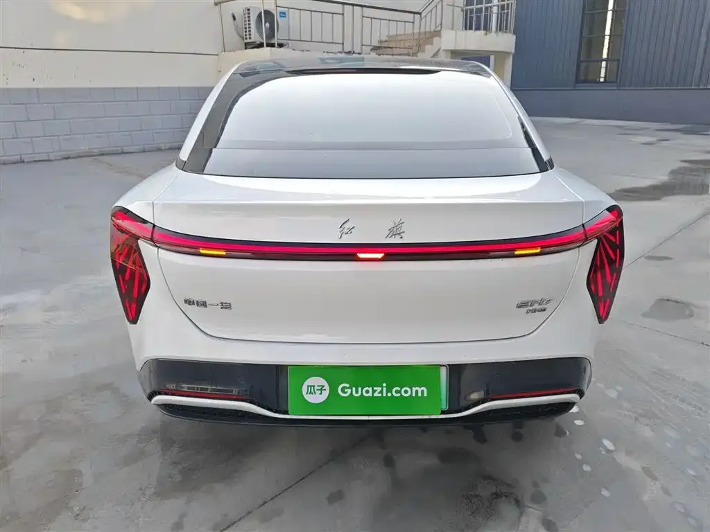 Hongqi EH7 2024 из CN, фото 5