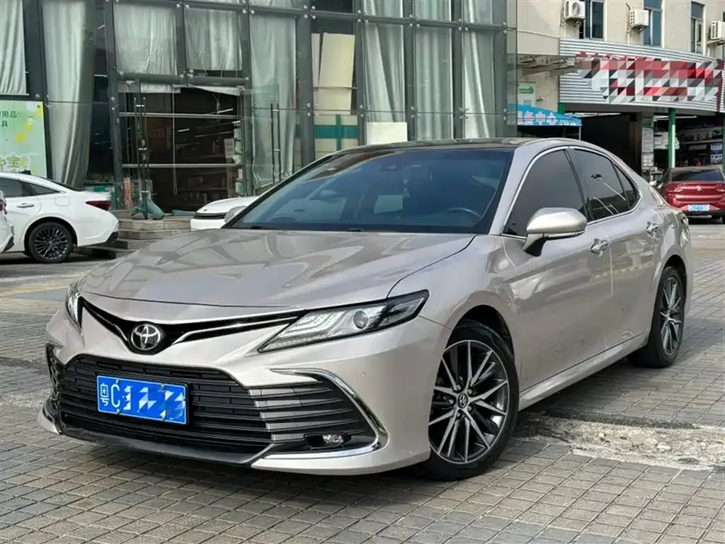 Toyota Camry 2022 из CN, фото 1