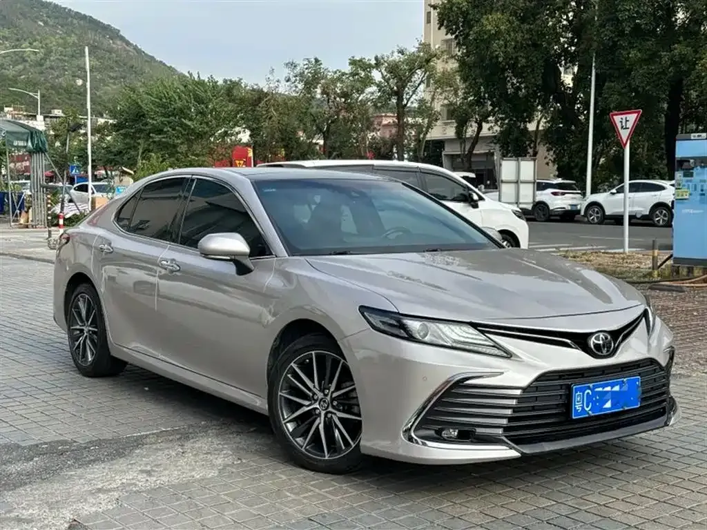 Toyota Camry 2022 из CN, фото 3