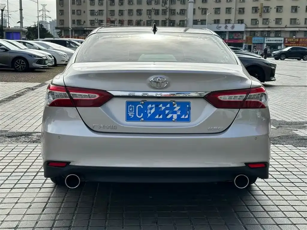Toyota Camry 2022 из CN, фото 5