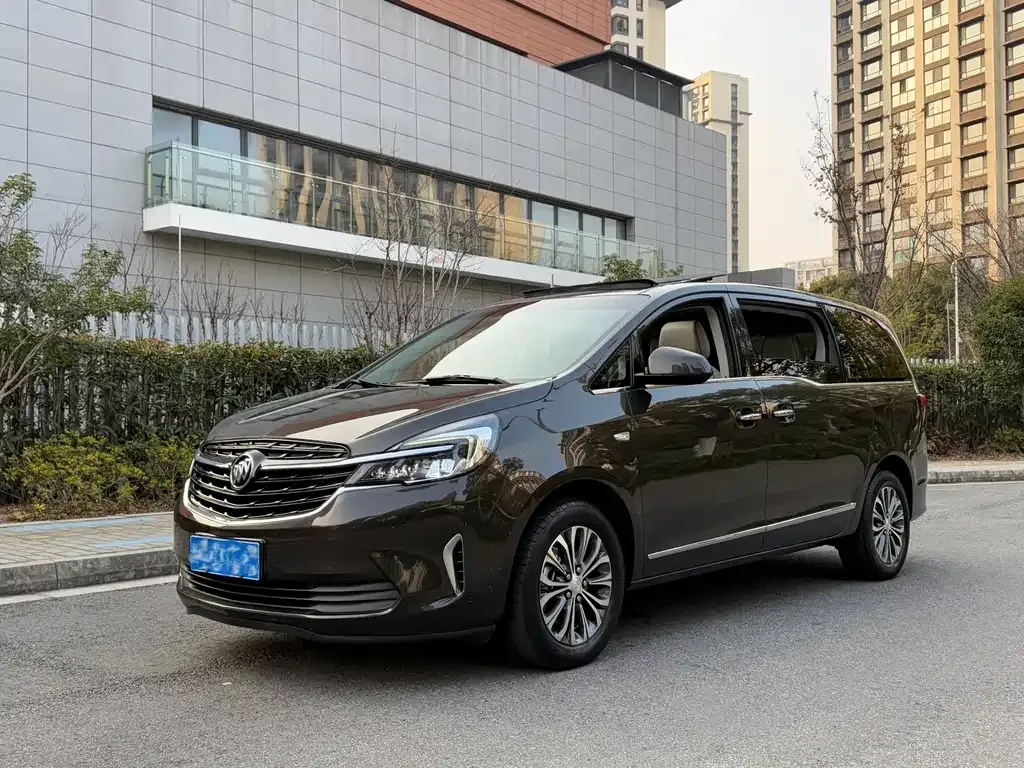 Buick GL8 2022 из CN, фото 1