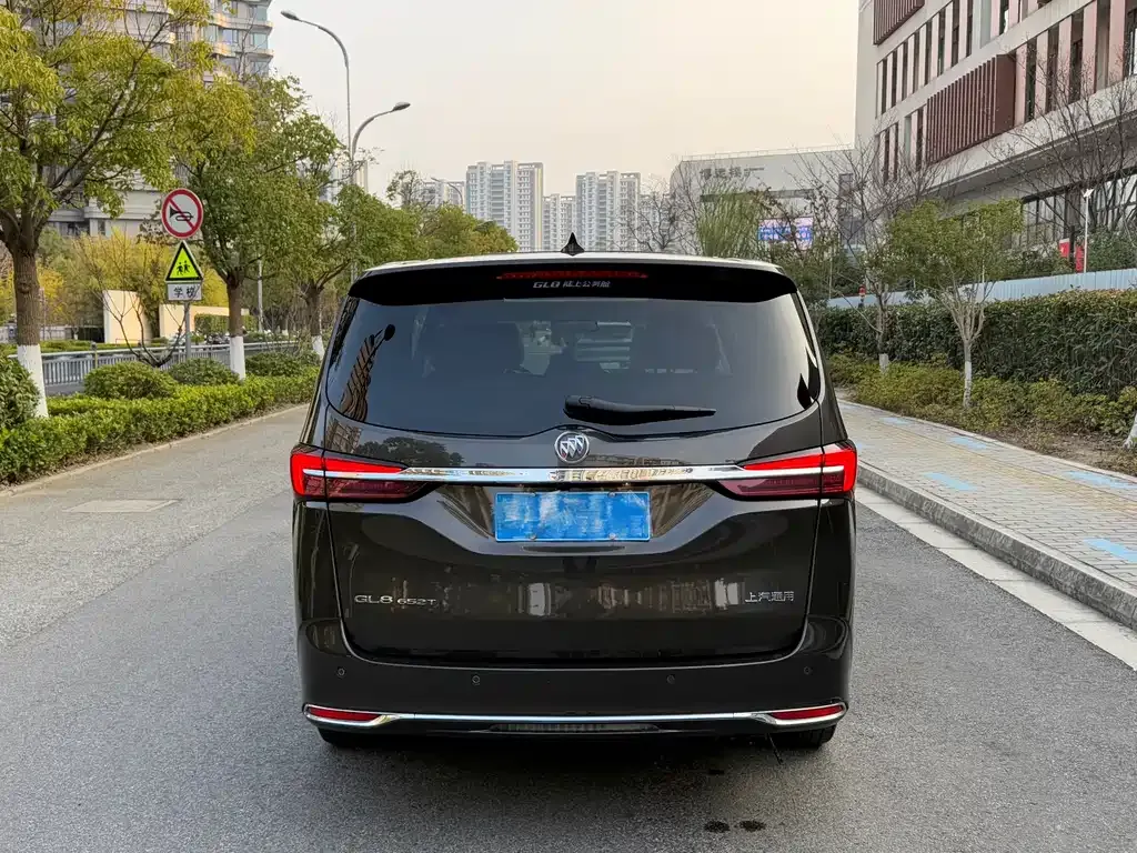 Buick GL8 2022 из CN, фото 9