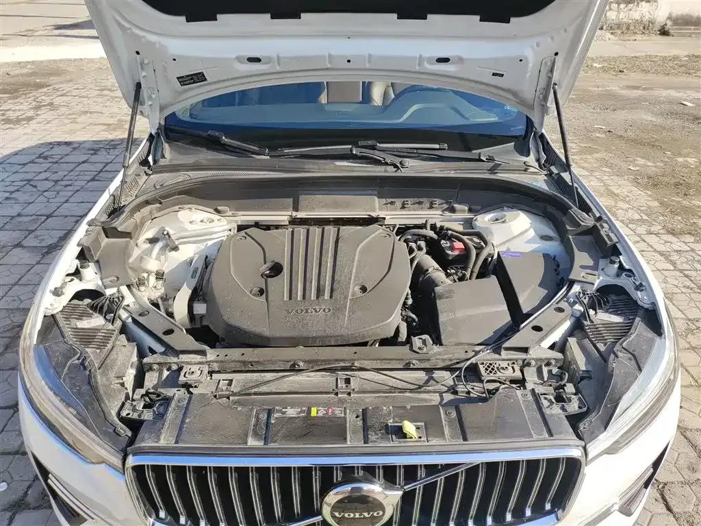 Volvo XC60 2023 из CN, фото 9