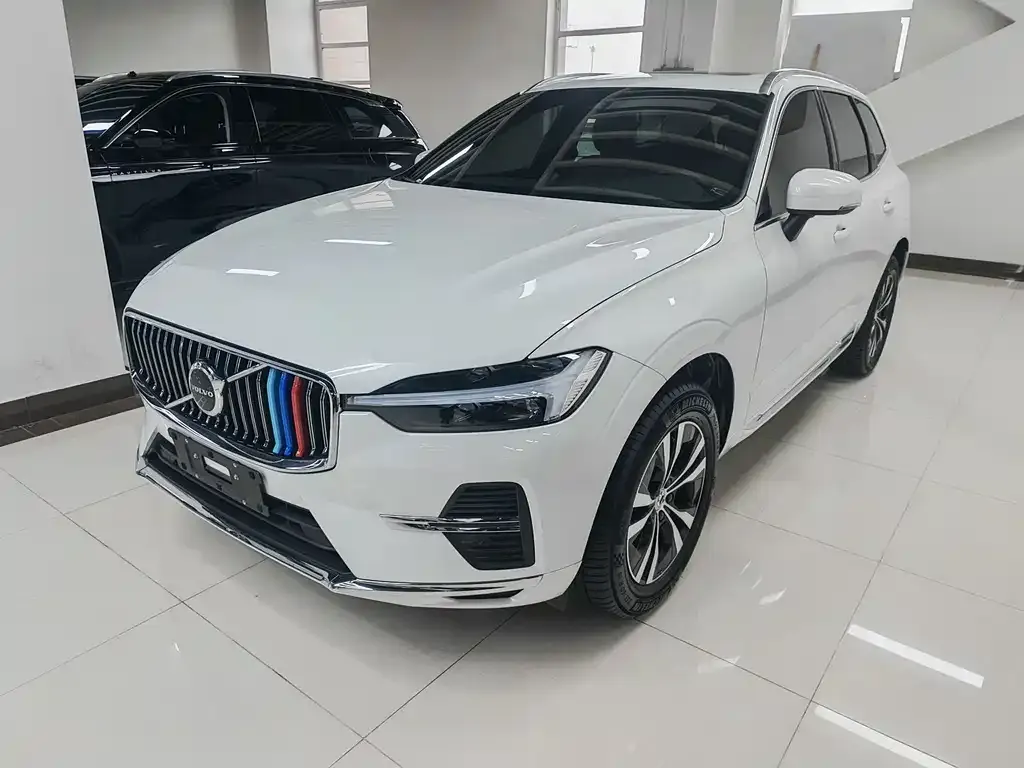 Volvo XC60 2023 из CN, фото 1