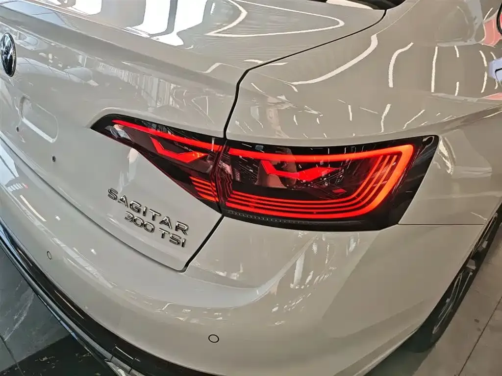 Volkswagen Sagitar 2023 из CN, фото 2
