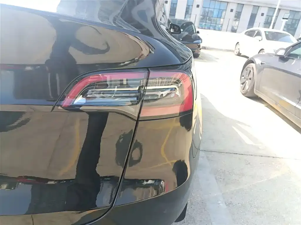 Tesla Model Y 2022 из CN, фото 3