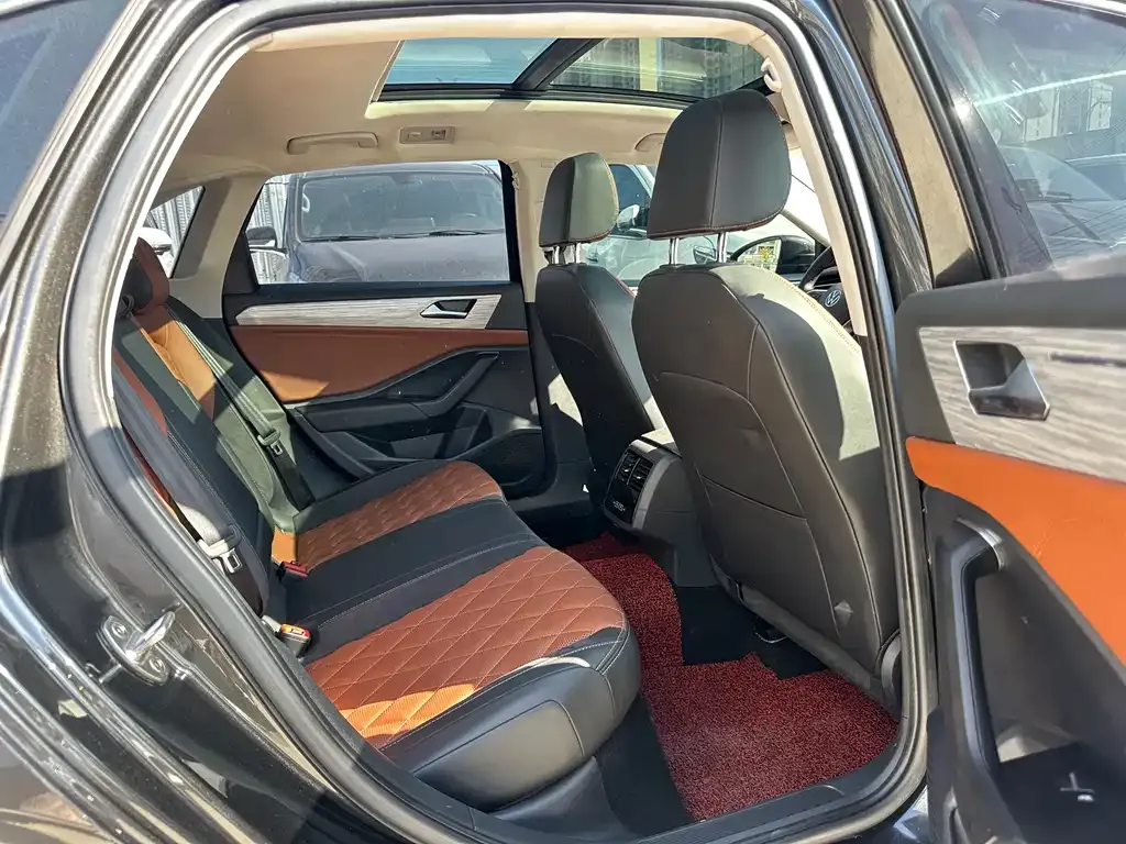 Volkswagen Sagitar 2023 из CN, фото 10