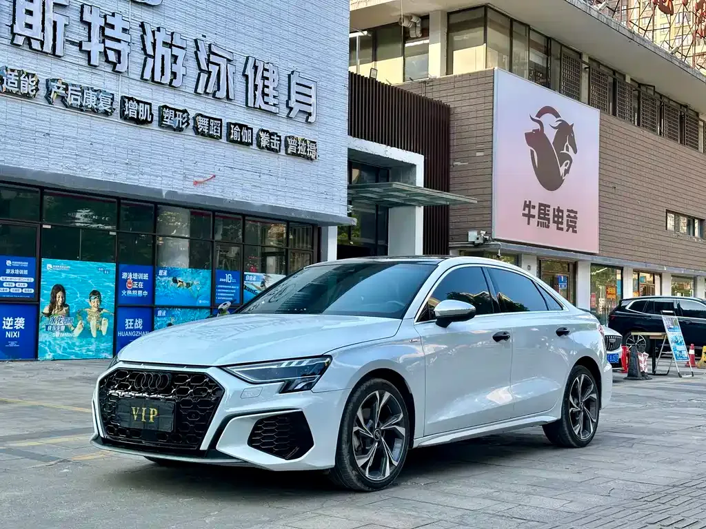 Audi A3 2024 из CN, фото 1
