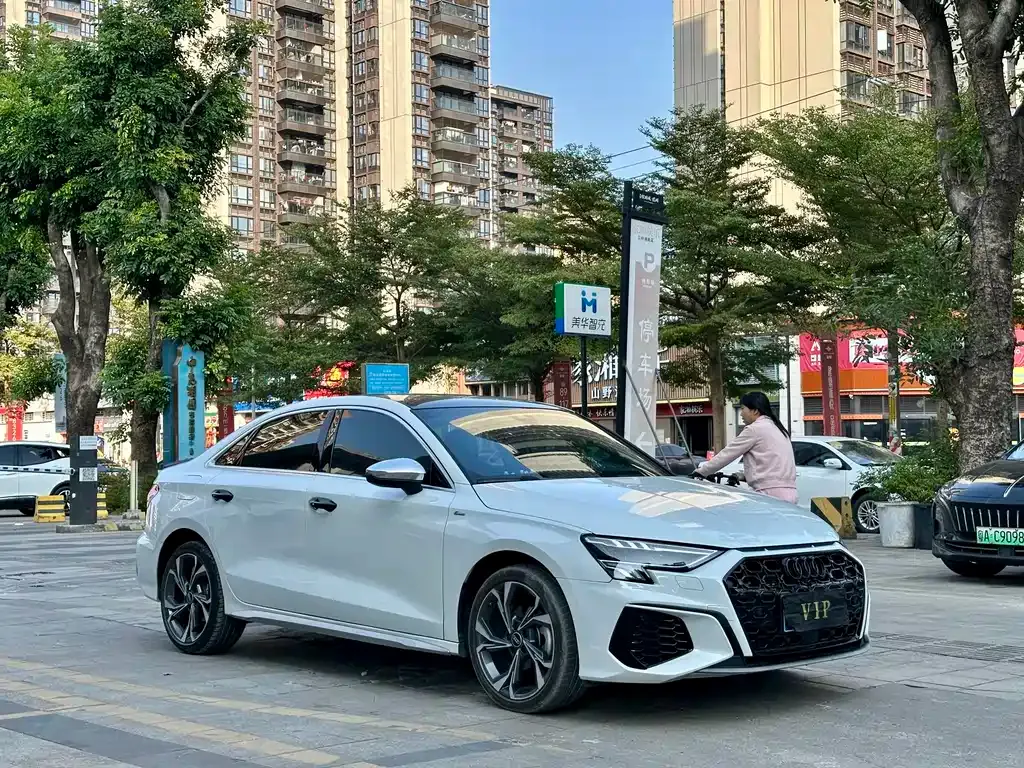 Audi A3 2024 из CN, фото 7