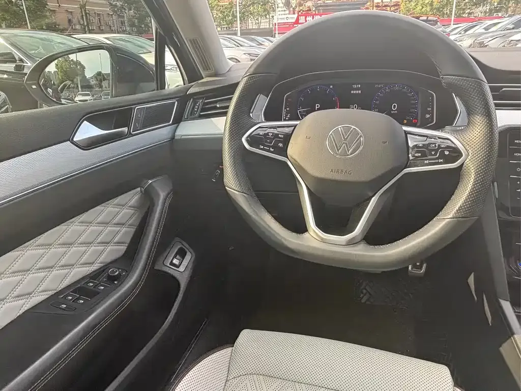Volkswagen Magotan 2022 из CN, фото 10