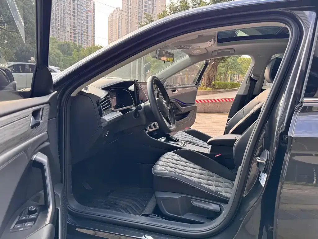 Volkswagen Sagitar 2024 из CN, фото 10