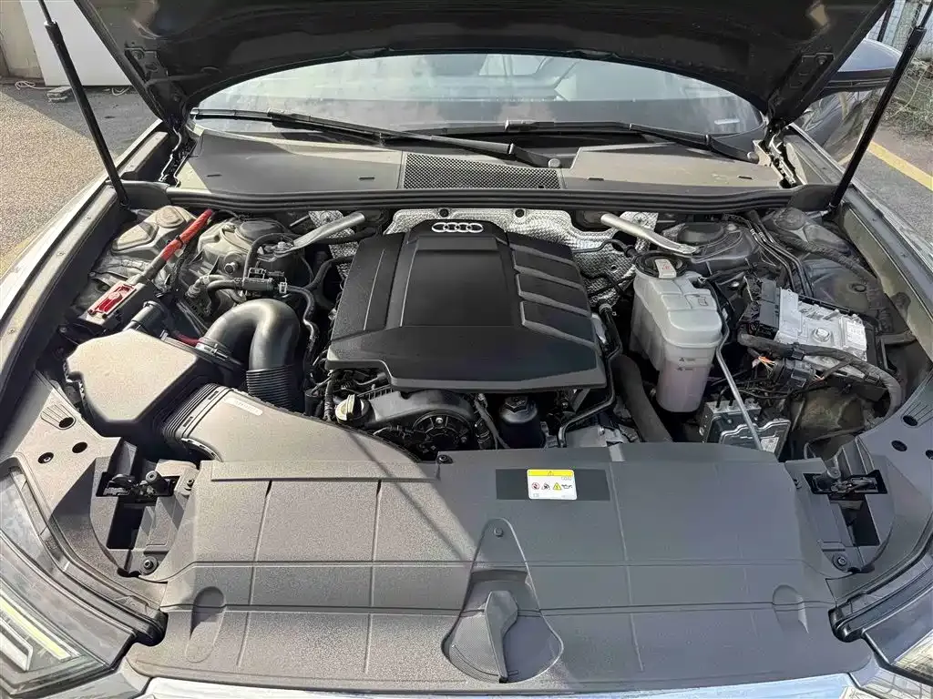 Audi A6L 2022 из CN, фото 5