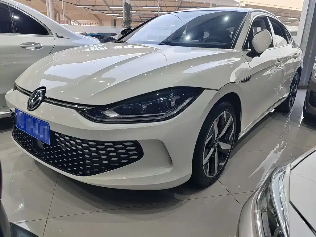 Volkswagen Lamando 2023 из CN, фото 1