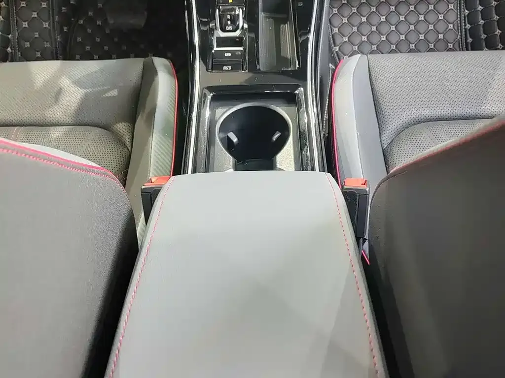 Volkswagen Lamando 2023 из CN, фото 10