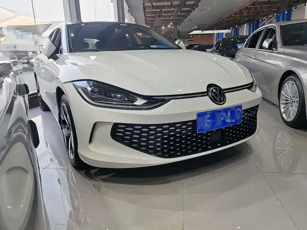 Volkswagen Lamando 2023 из CN, фото 3