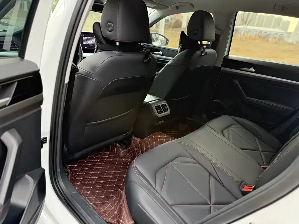 Volkswagen Lavida 2024 из CN, фото 3