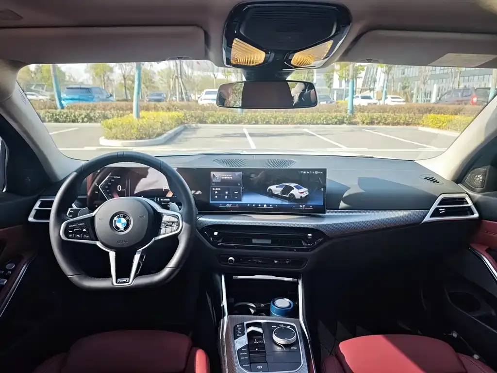 BMW 3 Series 2024 из CN, фото 4