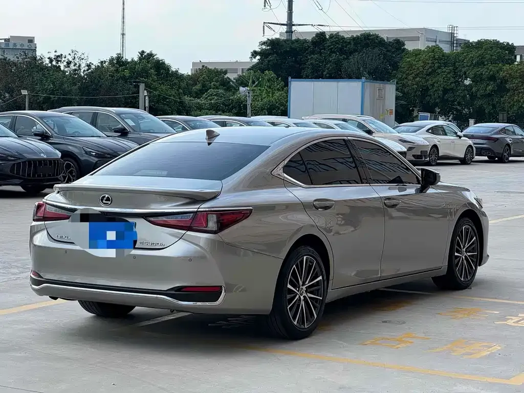 Lexus ES 2024 из CN, фото 7