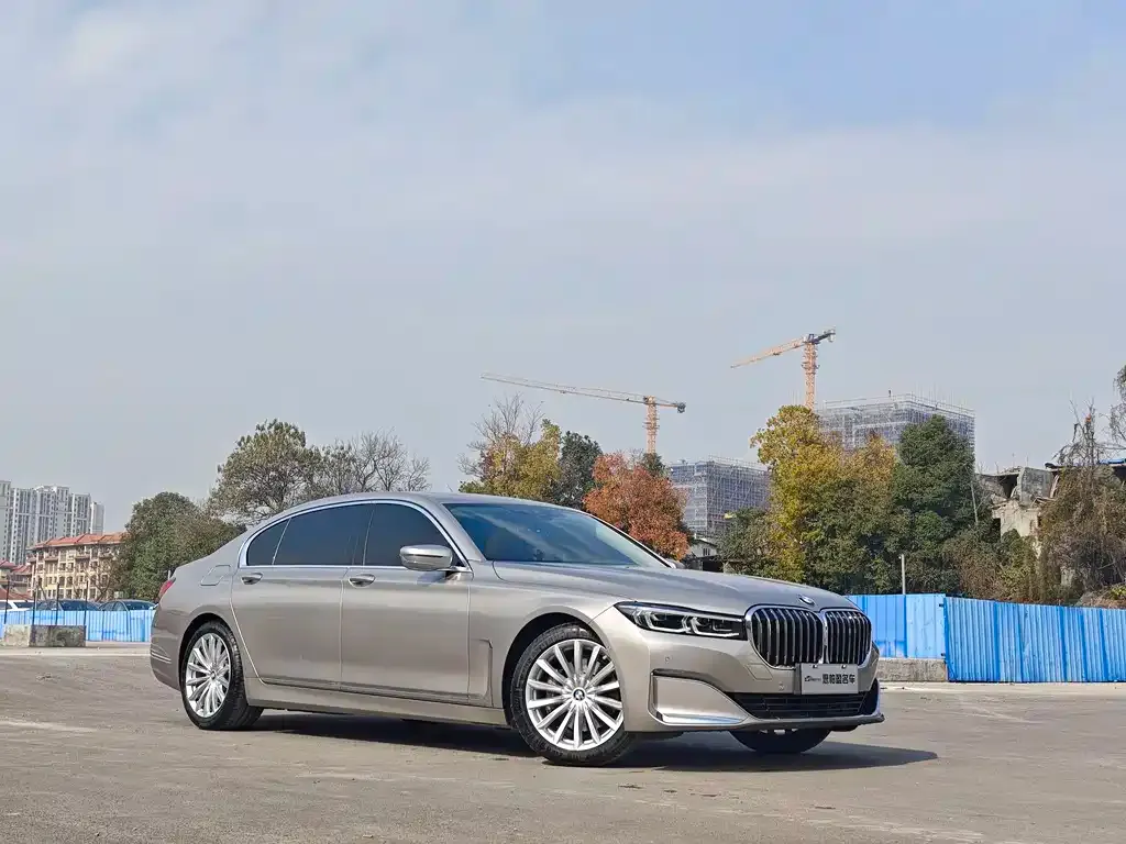 BMW 7 Series 2022 из CN, фото 3