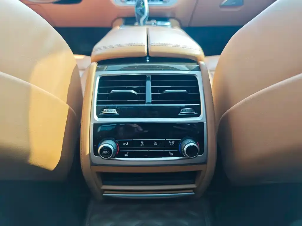 BMW 7 Series 2022 из CN, фото 10