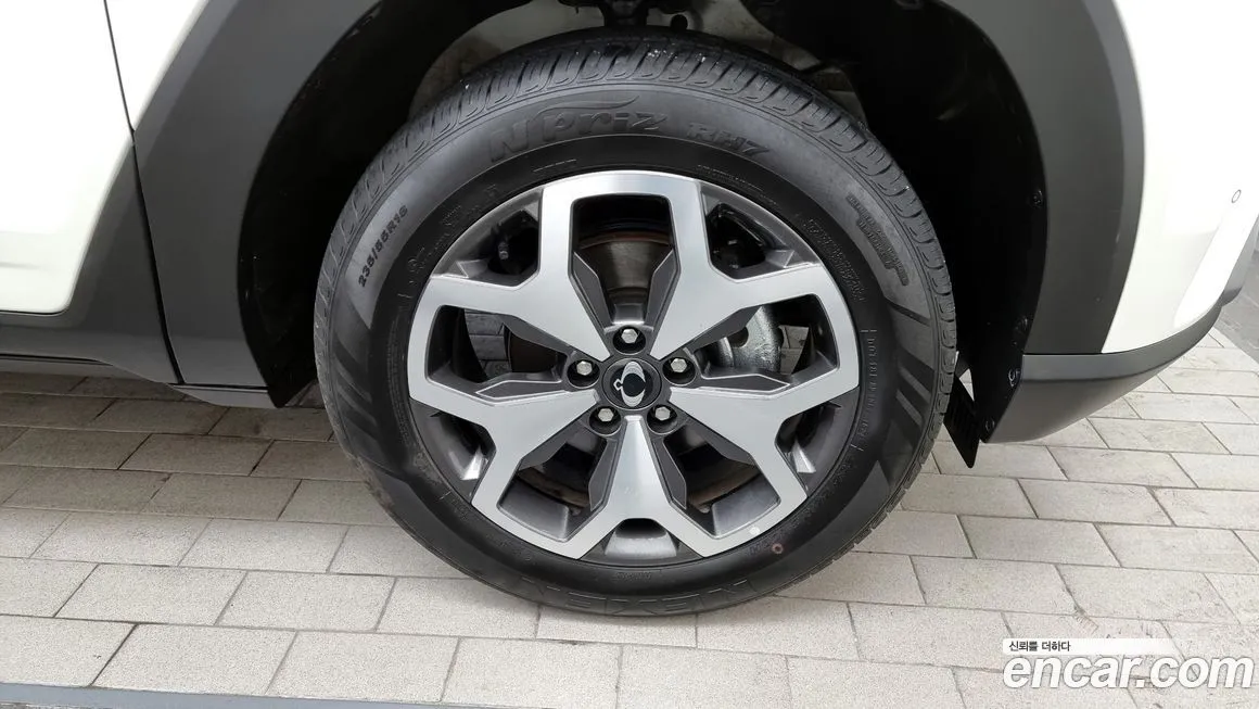 KG Mobility (Ssangyong) Torres — фото 9
