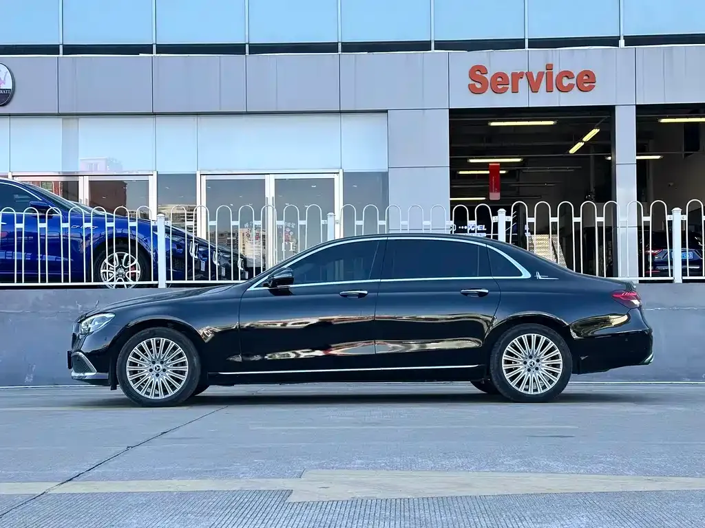 Mercedes-Benz E-Class 2023 из CN, фото 6