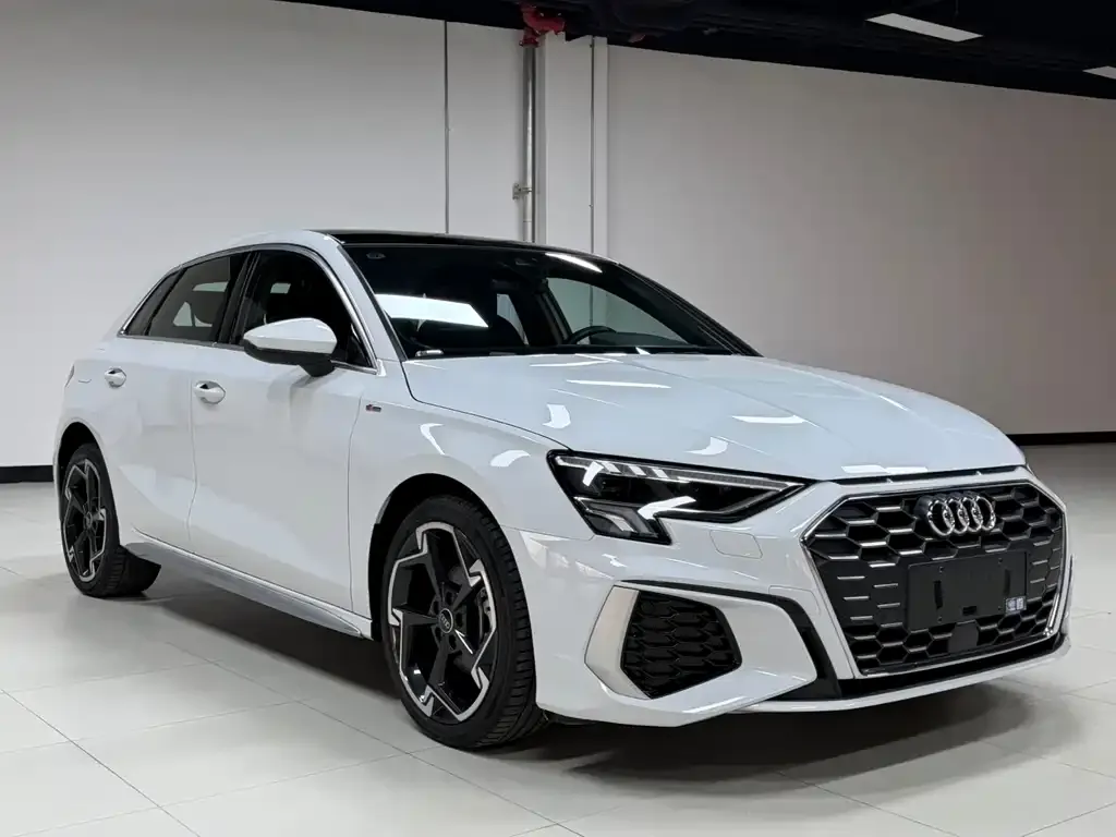 Audi A3 2023 из CN, фото 7