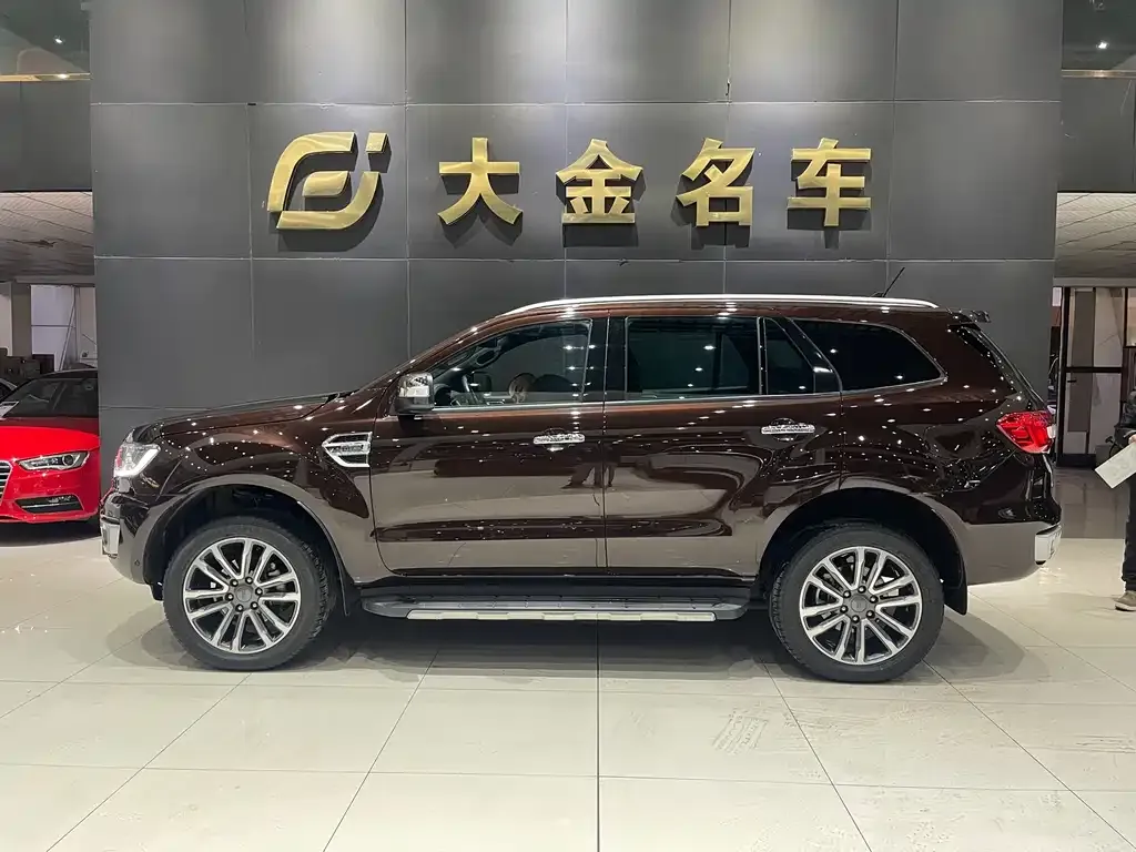 Ford Everest 2022 из CN, фото 3