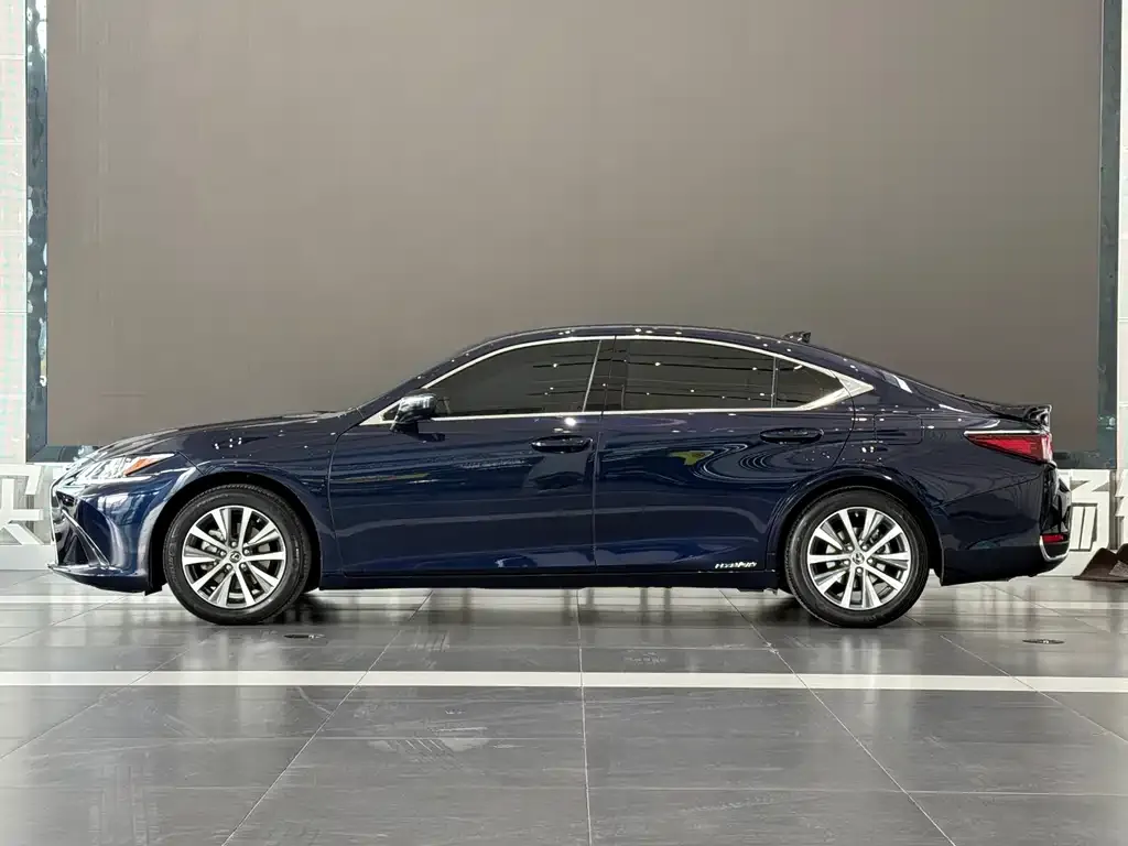 Lexus ES 2021 из CN, фото 5