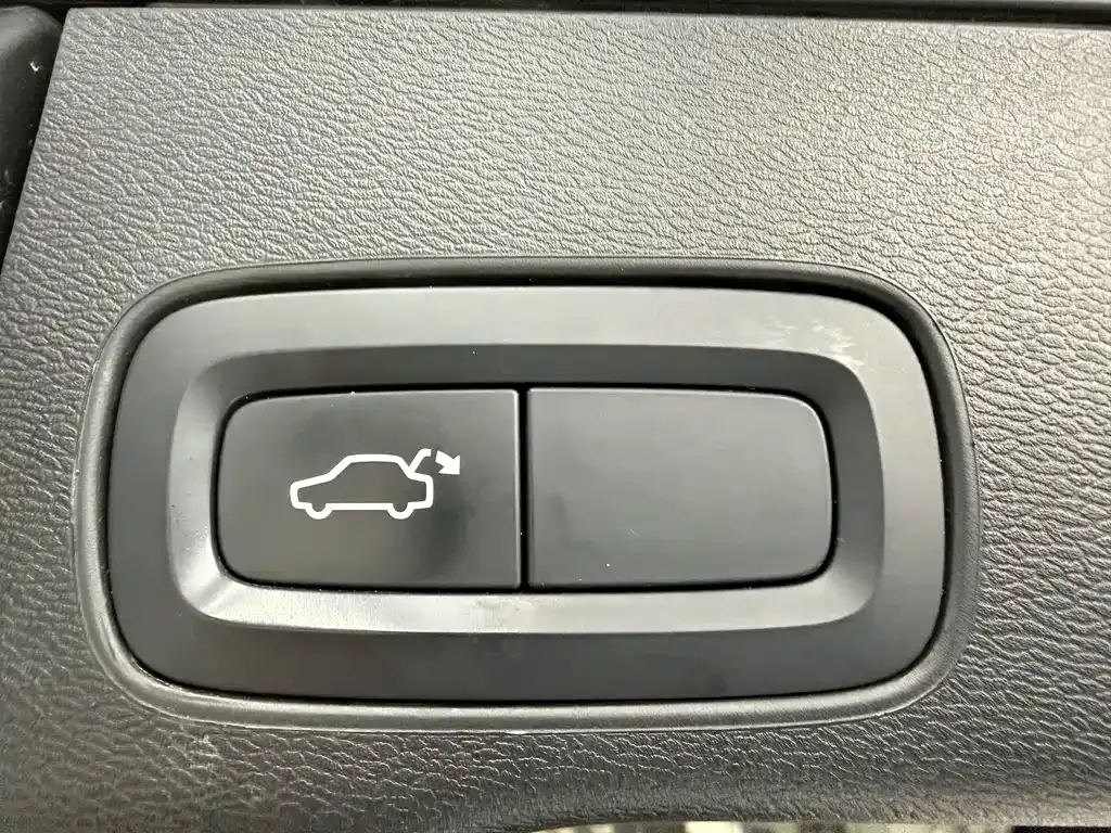 Volvo XC60 2021 из CN, фото 10