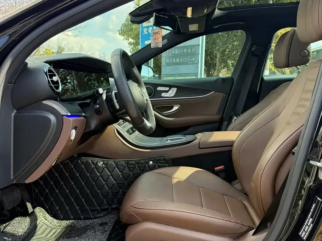 Mercedes-Benz E-Class 2023 из CN, фото 3