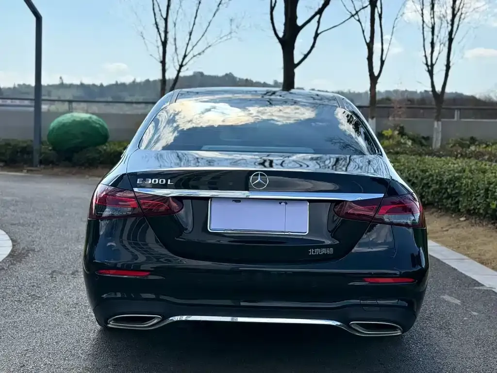 Mercedes-Benz E-Class 2023 из CN, фото 7