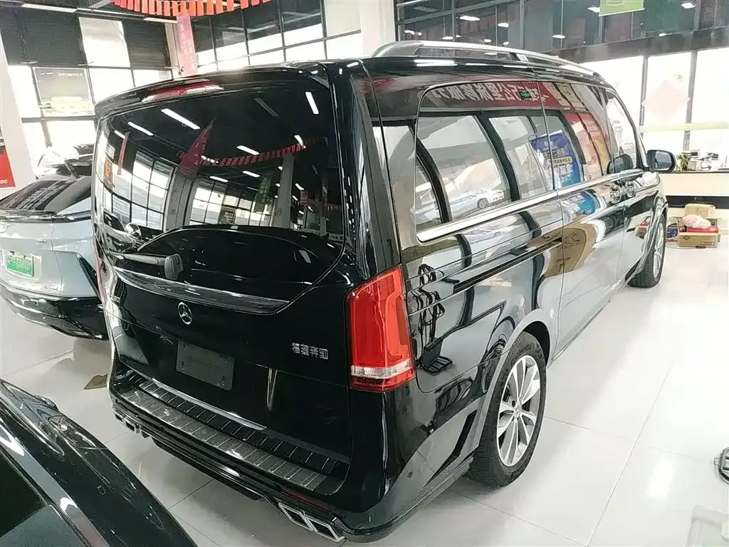 Mercedes-Benz V-Class 2024 из CN, фото 10