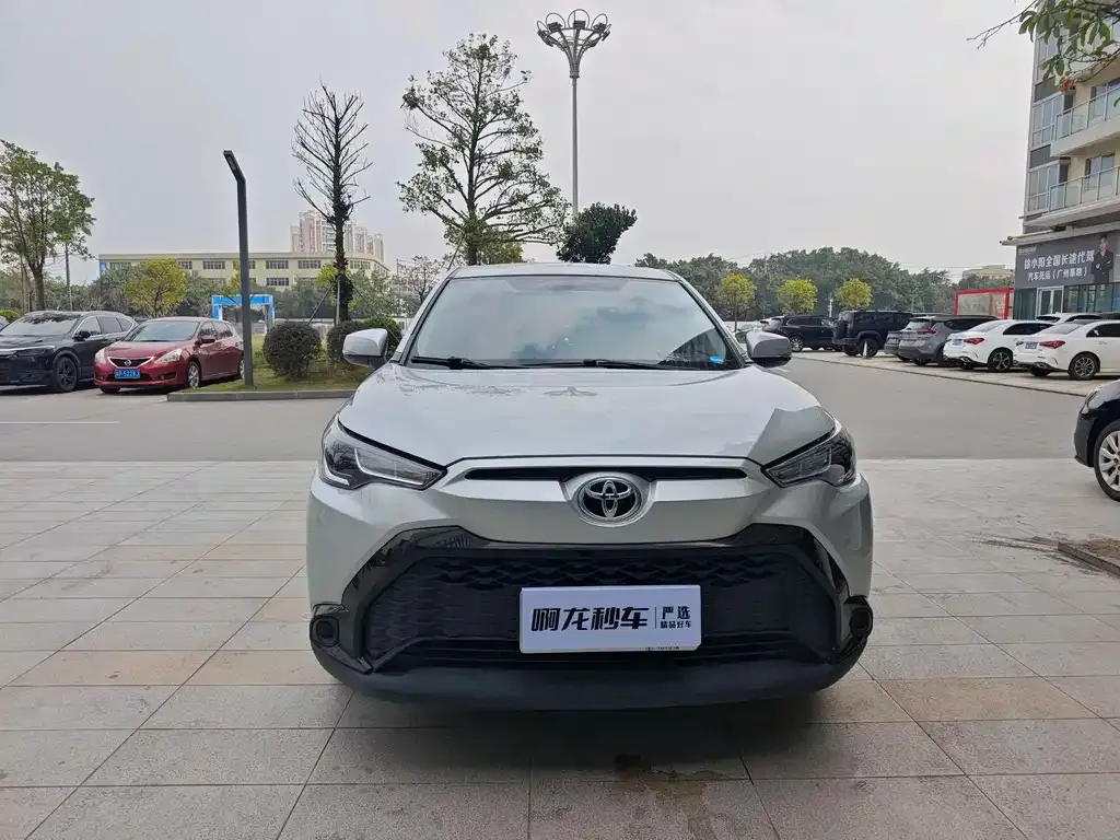 Toyota Frontlander 2024 из CN, фото 1