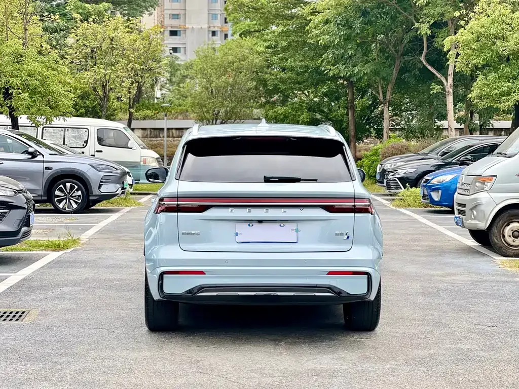 Geely Xingyue L — фото 4