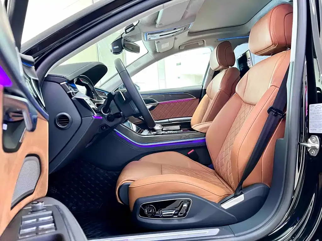 Audi A8 2023 из CN, фото 8