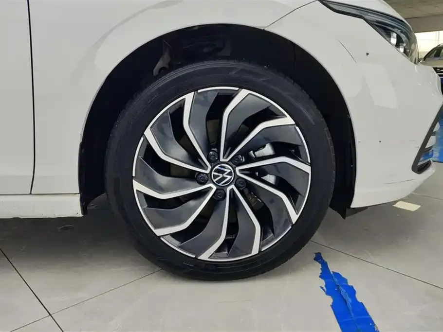 Volkswagen Golf 2022 из CN, фото 10