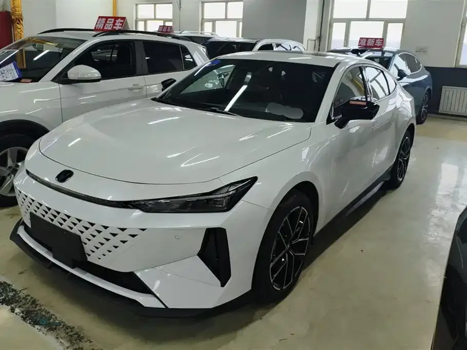 Changan UNI-V iDD 2025 из CN, фото 1
