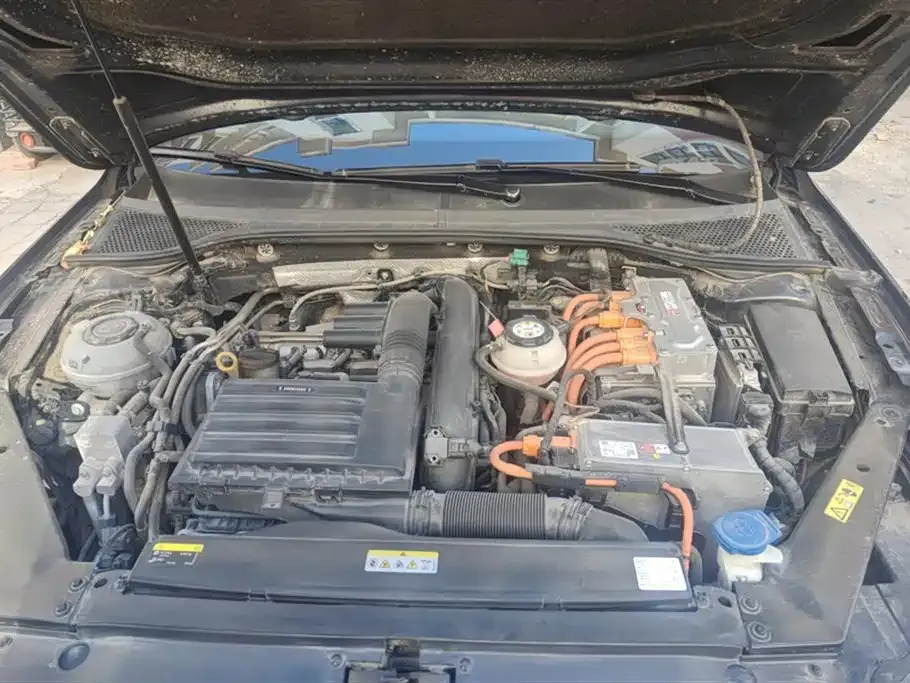 Volkswagen Magotan GTE PHEV 2021 из CN, фото 9