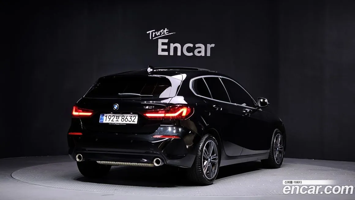 BMW 1-Series 2024 из KR, фото 3
