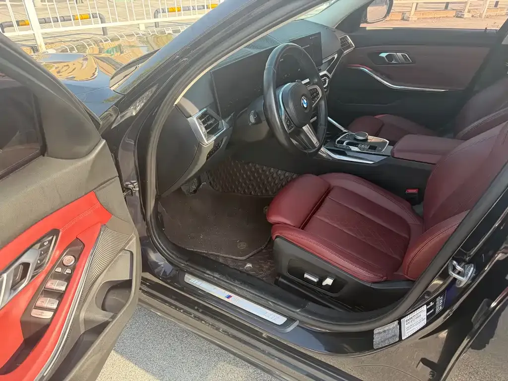 BMW 3 Series 2023 из CN, фото 4